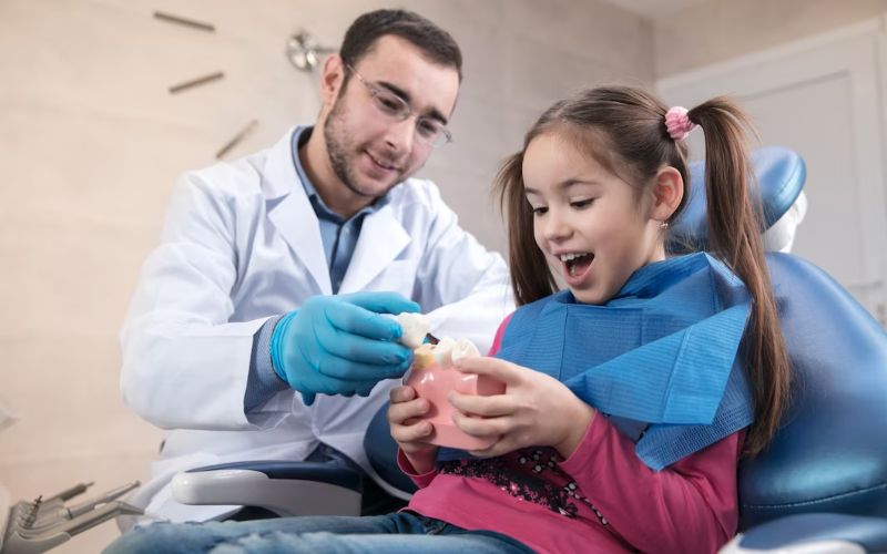 Odontopediatría: cómo tratar a un niño en la clínica