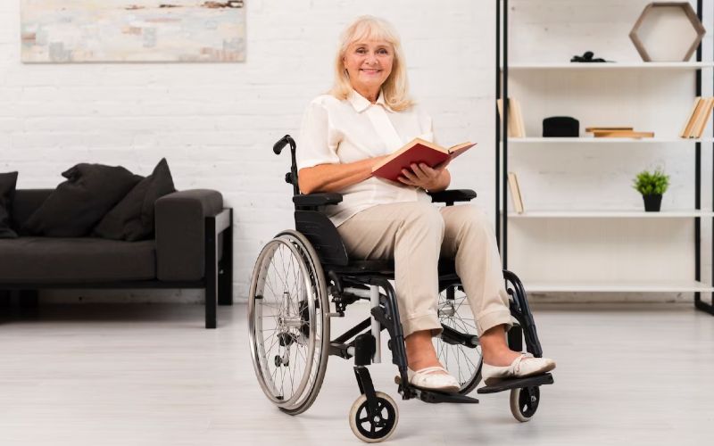 Sillas de ruedas para personas mayores: Ventajas y desventajas
